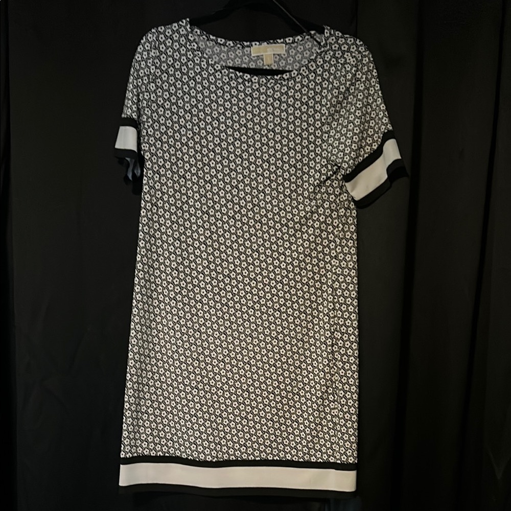 Elegant Black and White Patterned Dress